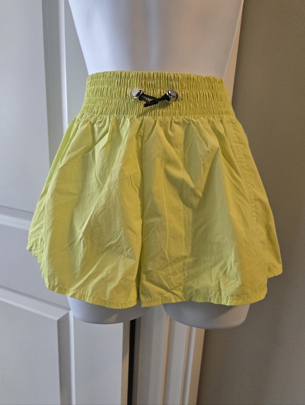 Bershka Neon Yellow Stretch Elastic String High Rise Board Shorts XS - Picture 3 of 10